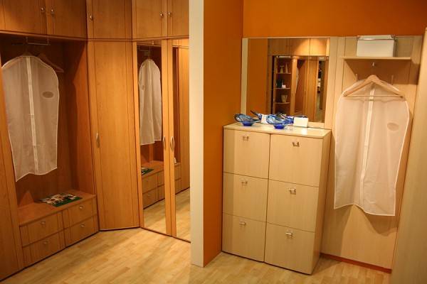 Armoire